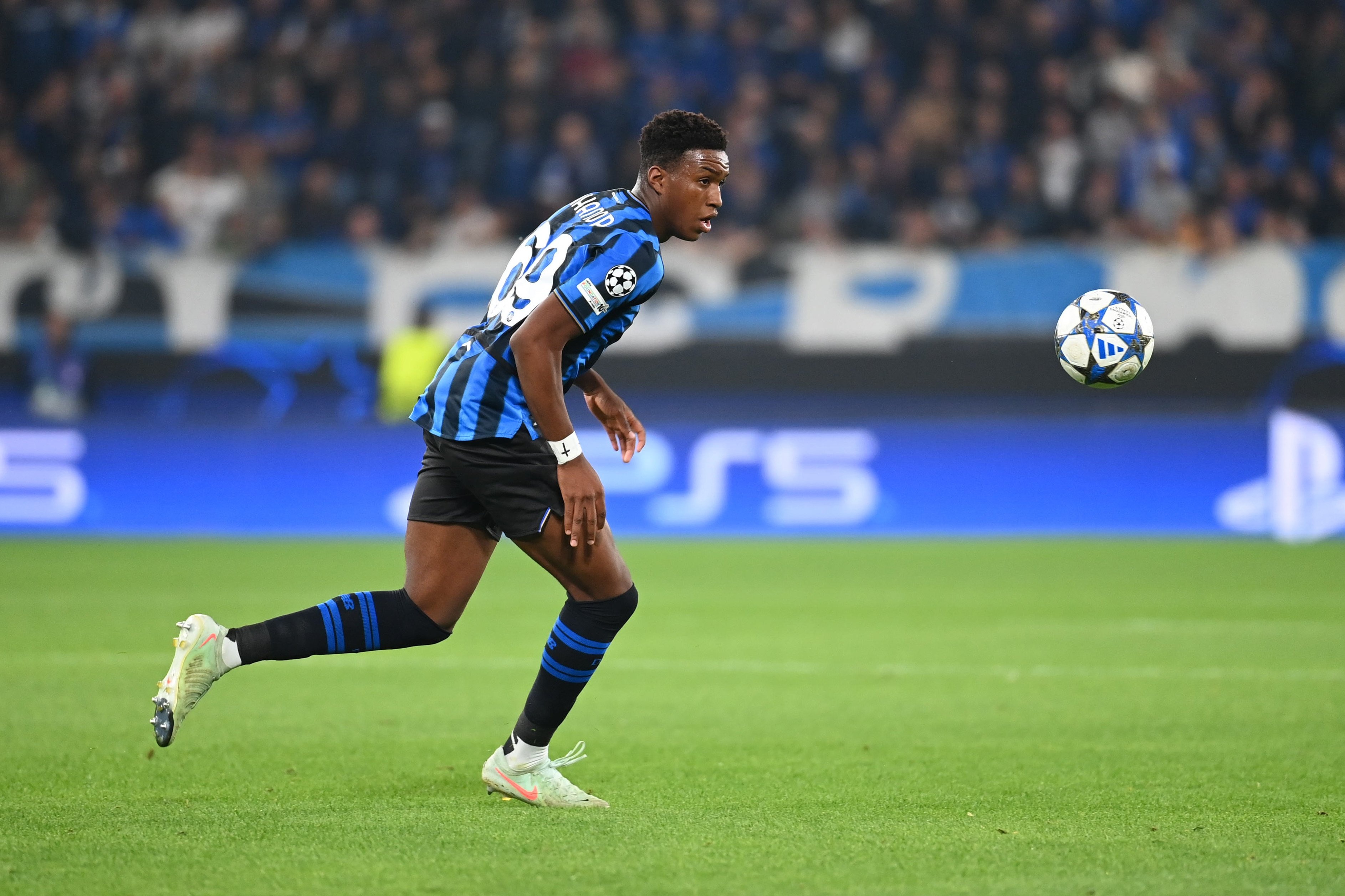 澳门百家乐-迪马：皇马有意18岁意大利后卫阿哈诺，亚特兰大将其视为长期投资